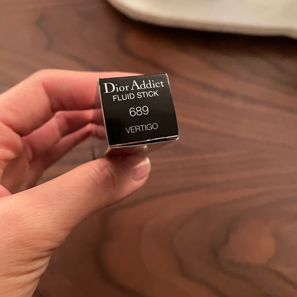 Dior addict fluid lipstick 689 vertigo - Picture 2 of 4